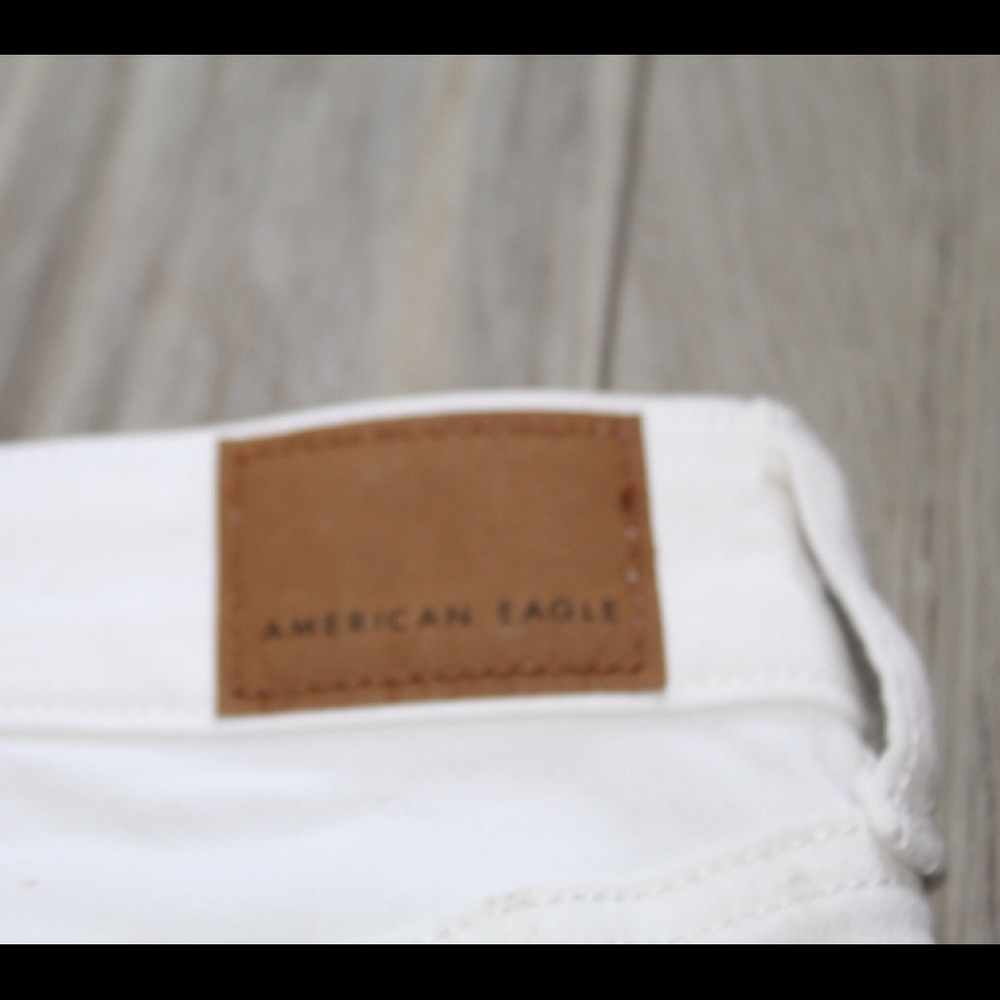 American Eagle White Shorts